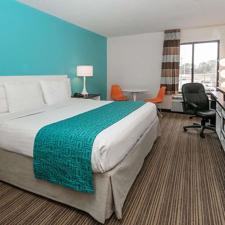 Howard Johnson By Wyndham Scott Lafayette Екстериор снимка