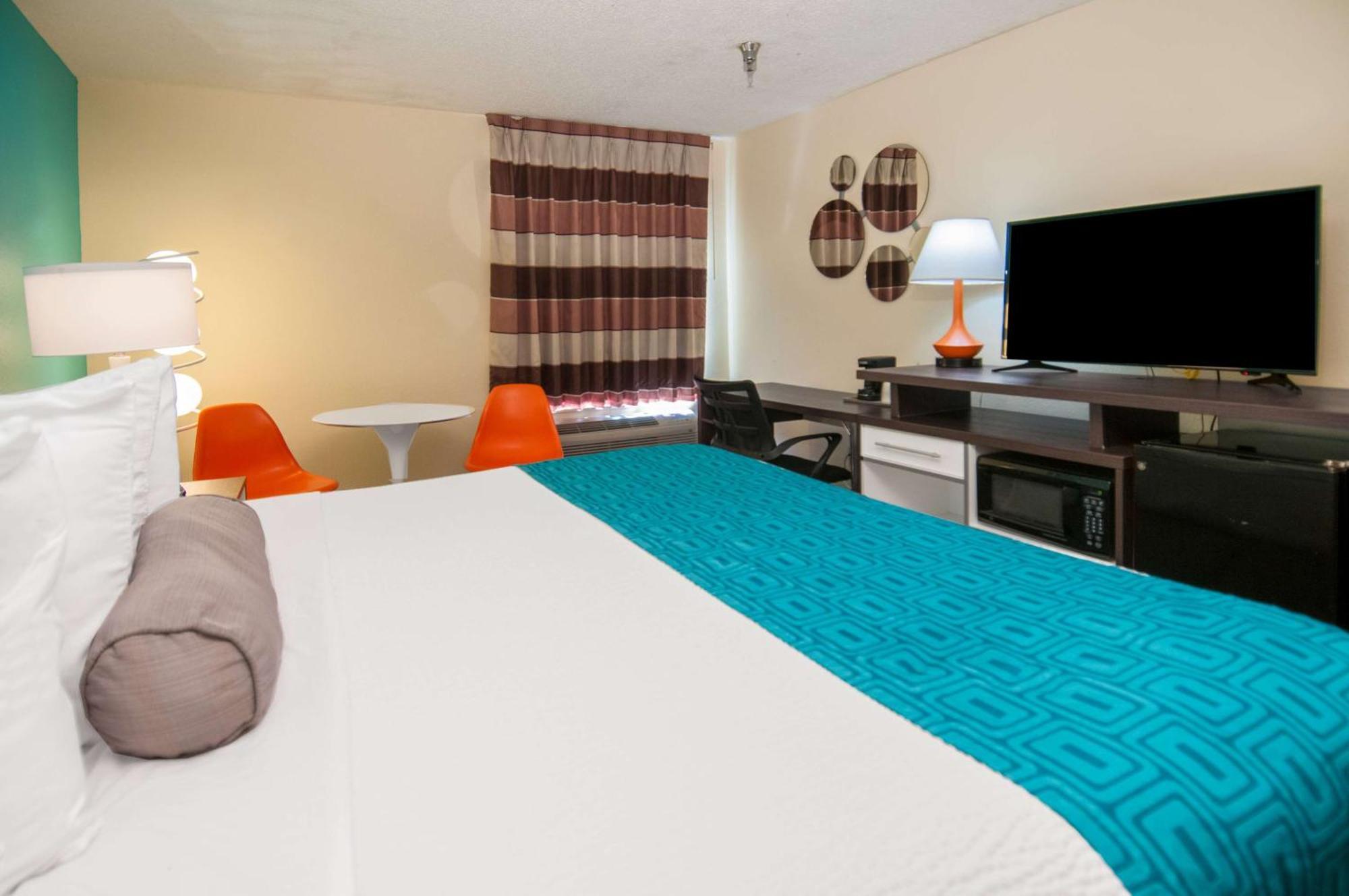 Howard Johnson By Wyndham Scott Lafayette Екстериор снимка