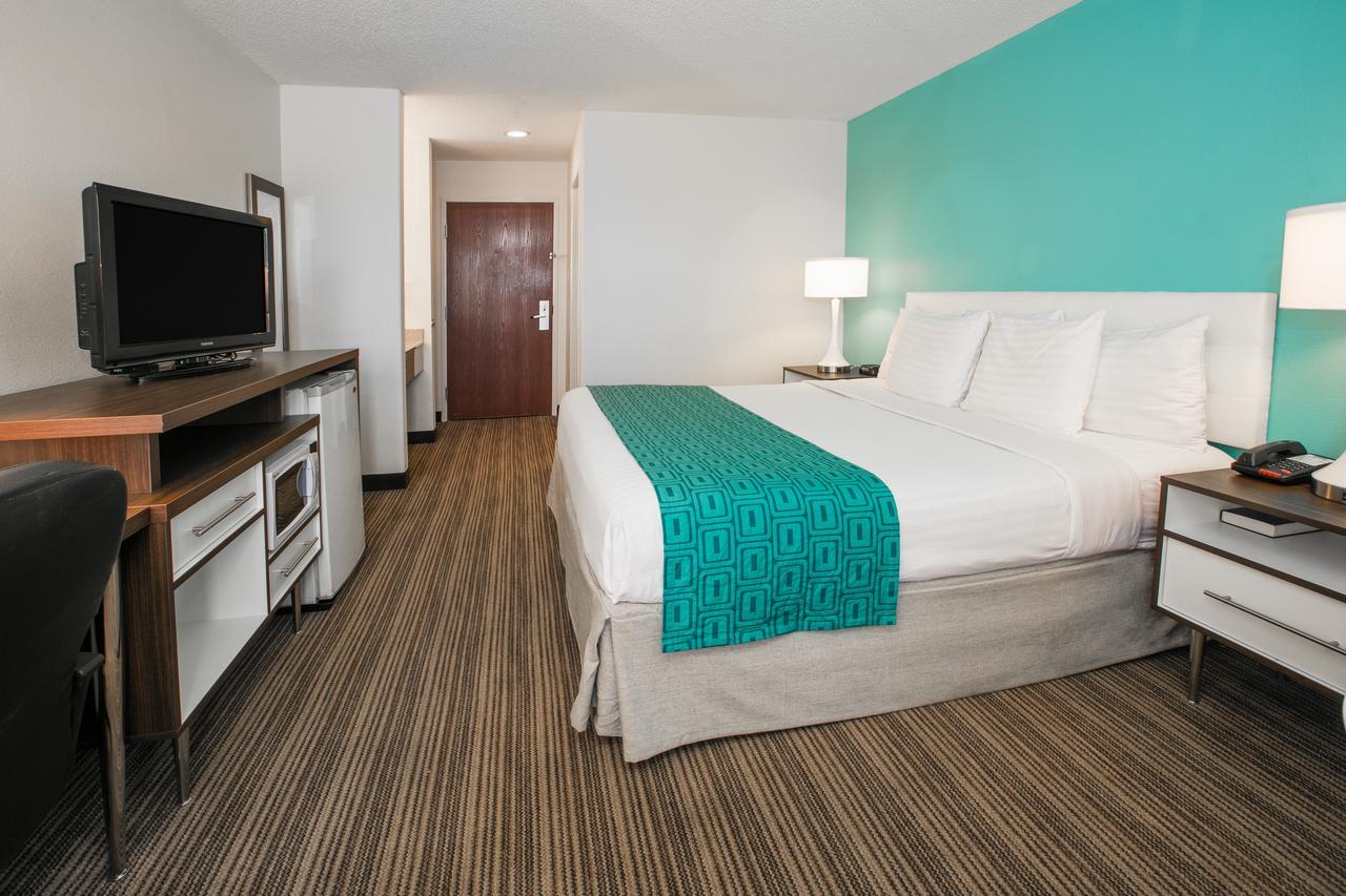 Howard Johnson By Wyndham Scott Lafayette Екстериор снимка